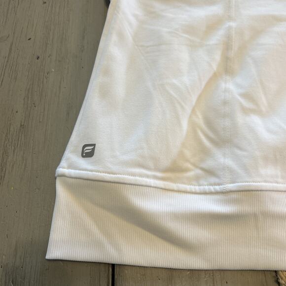 NWT Fabletics Kira Jacket Running For Cover White Full Zip Media Hole Sz XXL - Picture 8 of 11